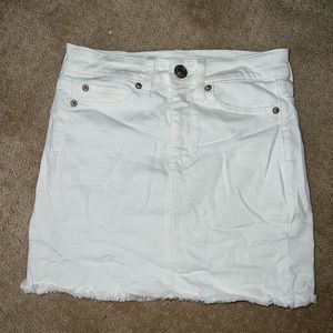 American Eagle white jean skirt